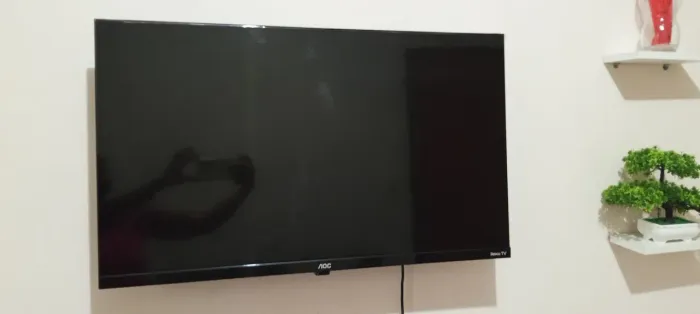 Tv roku 32 polegadas smart semi nova usada poucas vezes