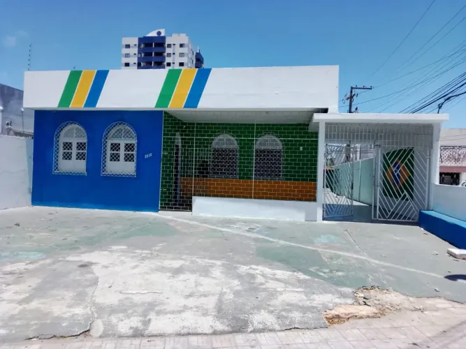 CASA COMERCIAL 390M² NA AVENIDA HERMES FONTES PARA LOCAÇÃO