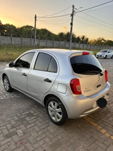 Nissan March S 1.0 12V Flex 5P 2016