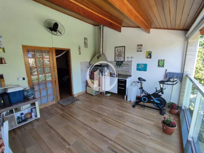 Casa à venda com 3 quartos sendo 1 suíte - Vila Maringá - Jundiai/SP