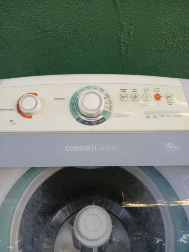 Vende-se máquina de lavar Consul 10kg.