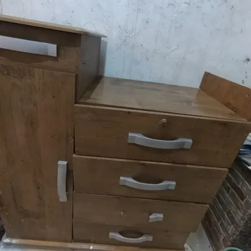 Cômoda 5 gavetas ouço uso