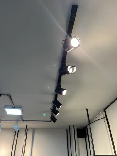 Luminária trilho Spot iluminação