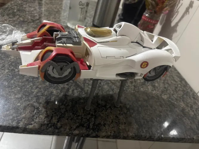 Speed Racer March 6 sem capo do carro