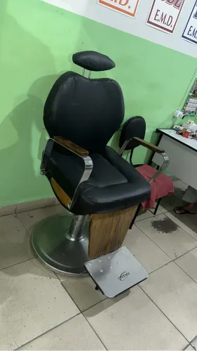 Cadeira barbeiro ( profissional)