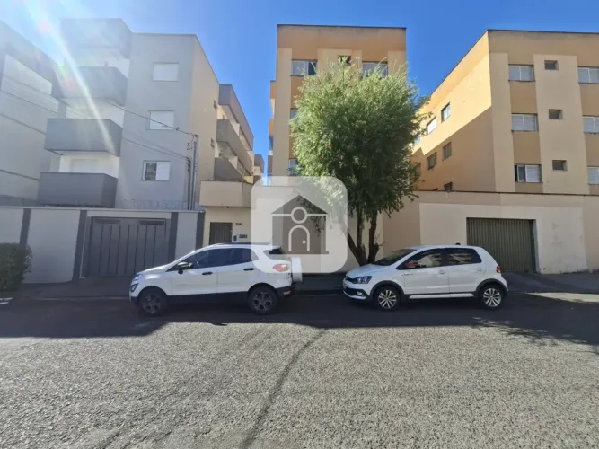 Apartamento para locação no bairro Santa Monica