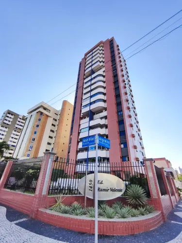 Apartamento para locação no condomínio RAMIR VALENTE, são 131m² com ampla sala em l, três 