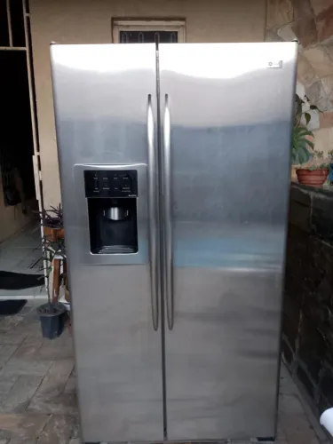 Geladeira Ge side By side profile