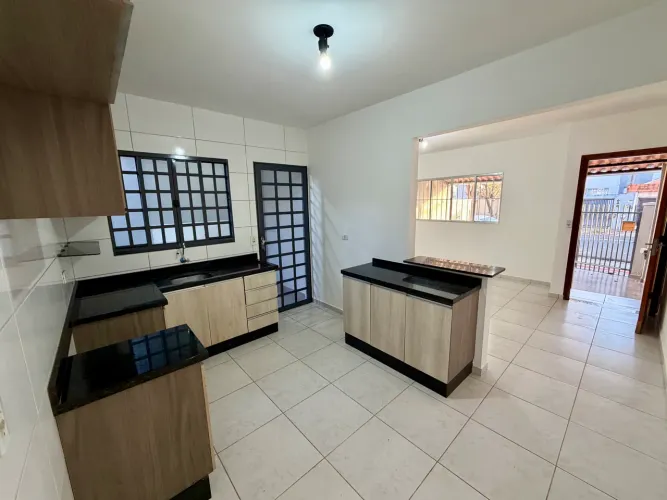 Casa Geminada Jd Columbia Londrina