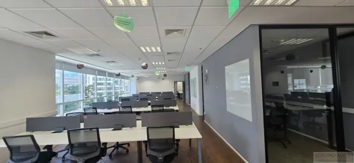 Excelente oportunidade para instalar sua empresa em um espaço estratégico e funcional!