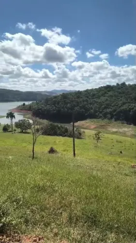 LINDO TERRENO BEIRA DA REPRESA PARAIBUNA