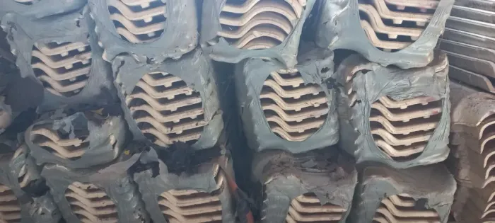 645 Telhas de Barro Esmaltadas - Cor Bege