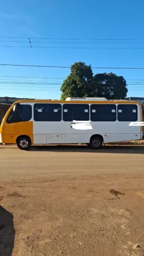 Vendo micro ônibus 2020