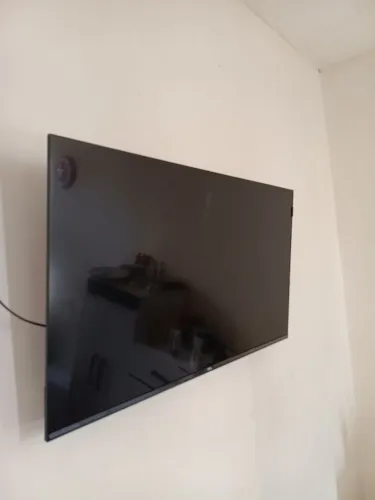 Vendo TV, nova 3 meses de uso