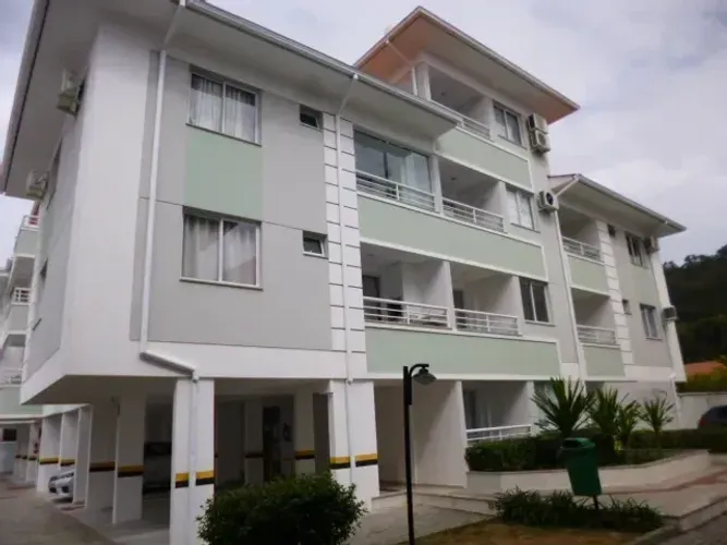 Imóvel para venda tem 45 metros quadrados com 1 quarto em Canasvieiras - Florianópolis - S