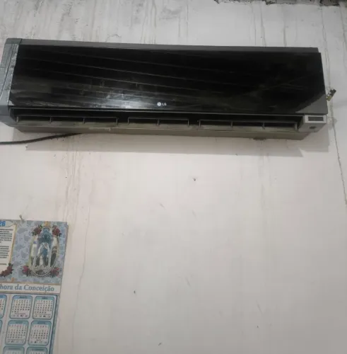 Vendo ar condicionado 18.000 BTUs completo 