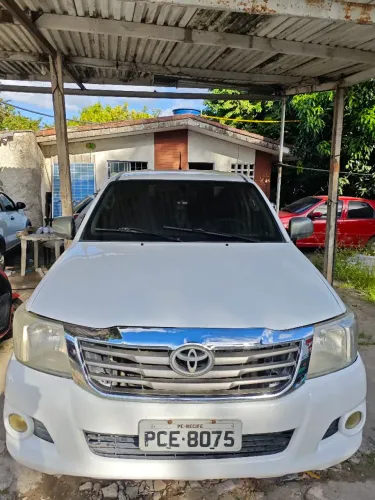Toyota Hilux CD SR 4X2 2.7 16v/2.7 Flex Aut. 2015