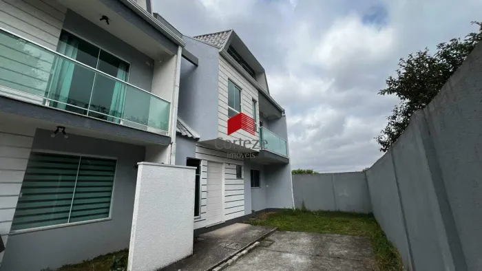 Sobrado em condomínio com 146,96m² 3 quartos, à venda, no bairro Cajuru em Curitiba