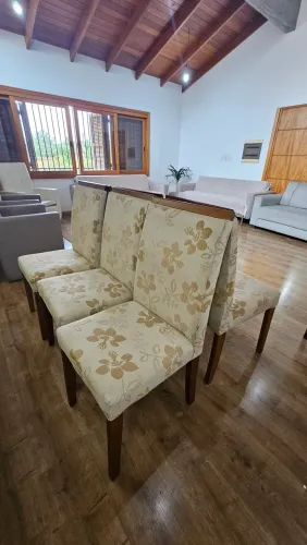 Vendo 6 cadeirasem perfeito estado BARATO