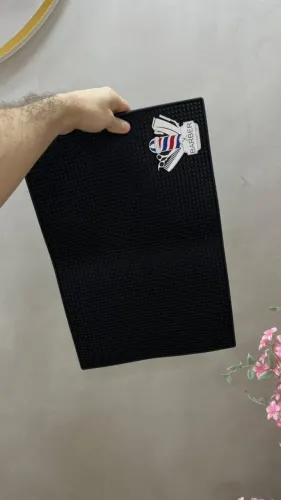 Tapete emborrachado médio para bancada barbearia