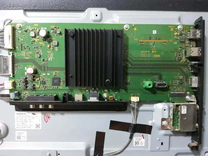 Placa principal da TV Sony KD-49X705E
