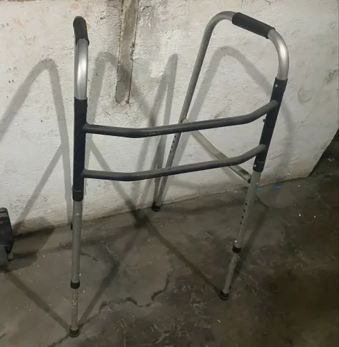 Andador