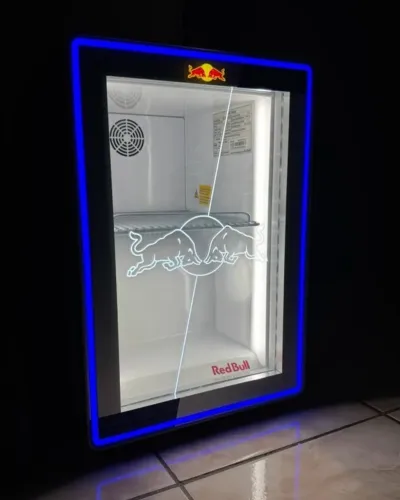 Mini frigobar Red Bull GDC Baby ECO LED (EDIÇÃO LIMITADA)