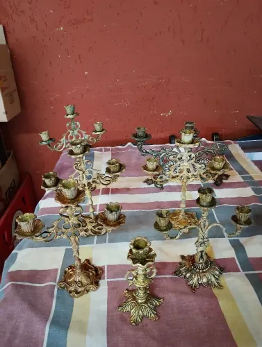 Vendo castiçais em bronze