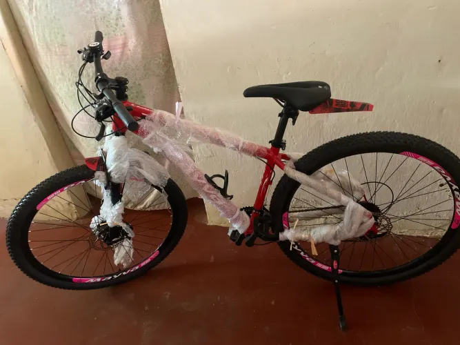 Bike aro 29,mayva vermelha freio a disco e marcha nova.