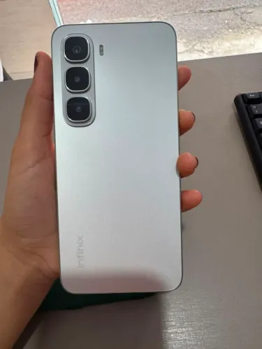 Infinix Hot 60i