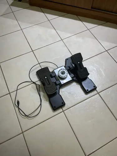 FLIGHT RUDDER PEDALS 