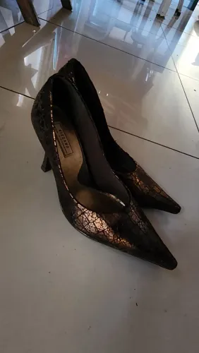 SAPATO VIZZANO, ANA HICKANN