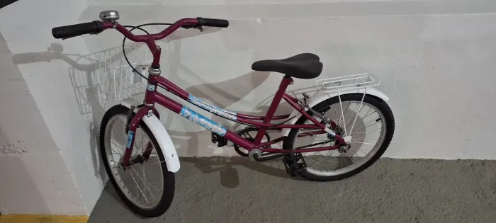 Bicicleta aro 20 + suporte para veículo