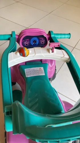 Quadriciclo Infantil - Menina