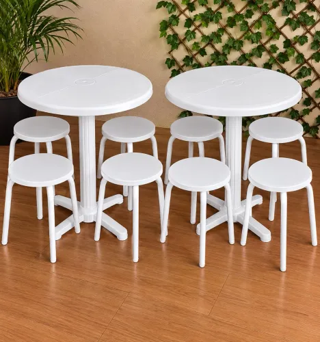 Jogo de mesa com banquetas 