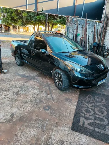 Peugeot Hoggar XR 1.4 Flex 8V 2P 2011