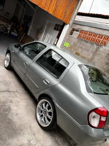 Renault Clio Sed. Privilège Hi-flex 1.6 16V 4P 2008