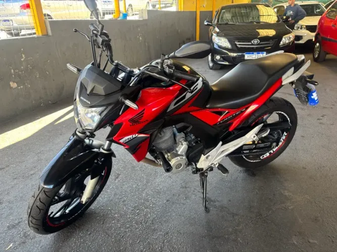 Honda CB 250F Twister 250 cc