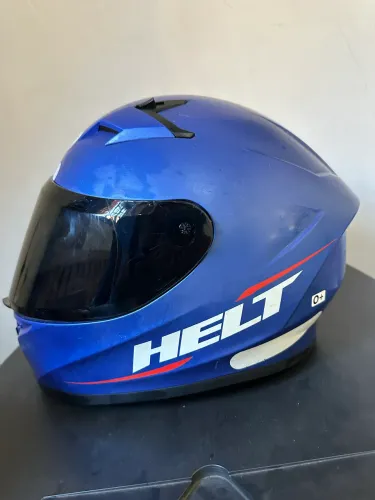 Capacete Helt tamanho 60 - excelente estado