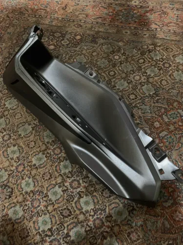 Assoalho Esquerdo Yamaha XMax250 2025/26 Original