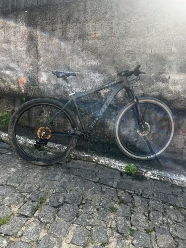 Bicicleta aro 29 Tm 19 toda pronta