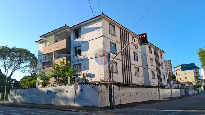 Locação de Apartamentos / Padrão na cidade de Fortaleza