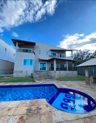 Belíssima casa de alto padrão disponível para venda na praia do cumbuco-caucaia