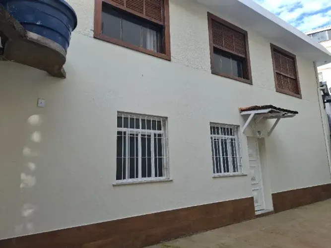 Alugel casa térrea,2quartos,coz,is,área/Goulart,despensa,lavab.B São PedroBH,zap *