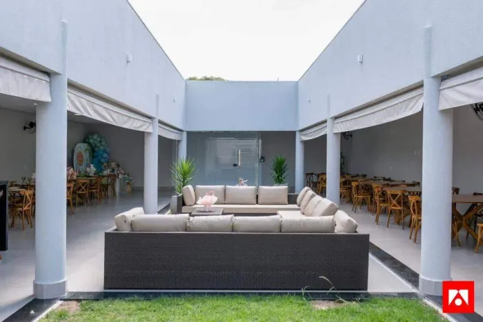 Salão comercial para locação no Jardim Firenze em Santa Bárbara d'Oeste.