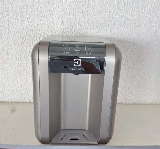Purificador de água Electrolux 