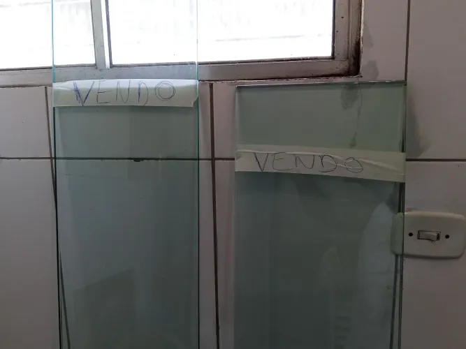 PRATELEIRA DE VIDRO