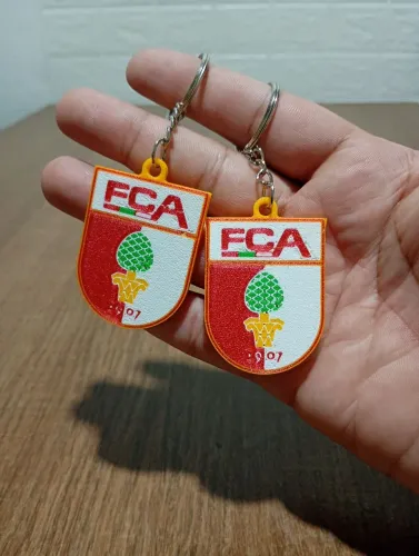 Kit com 2 chaveiros do FC Augsburg