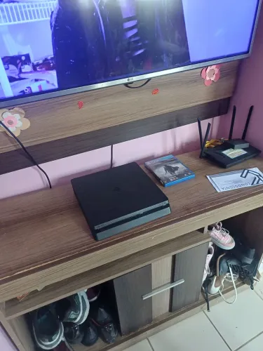 Ps4 slim 1 tera