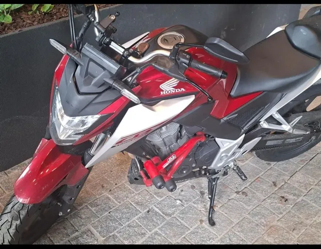 Honda Cb 300F twister ABS